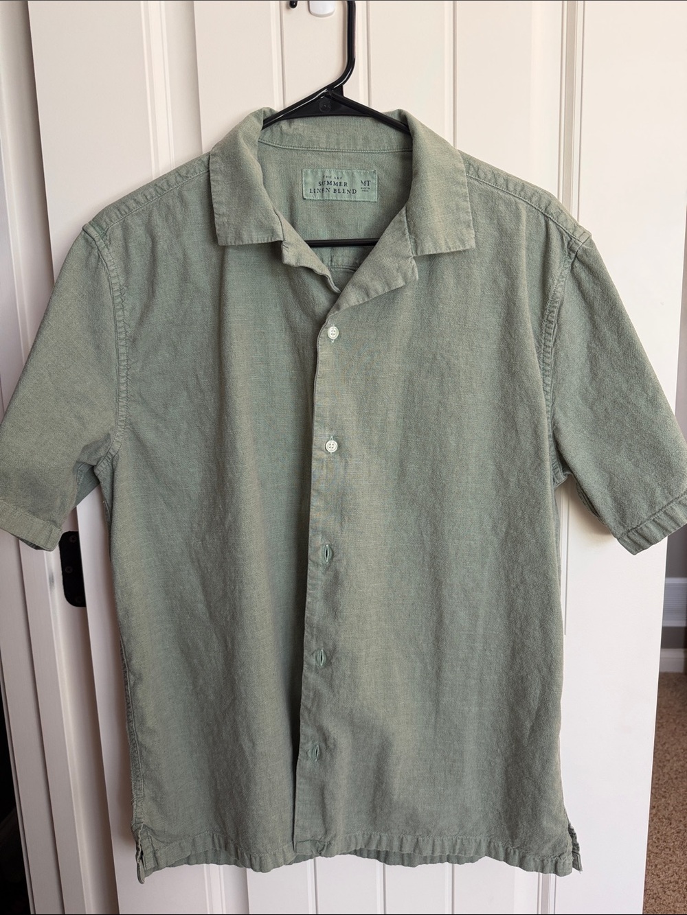 Abercrombie & Fitch Light Sage Green Short-Sleeve Button-Up Shirt